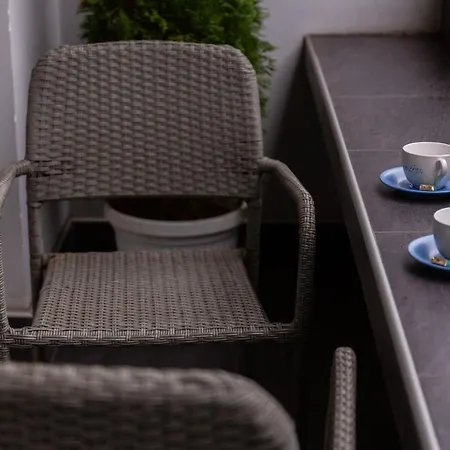 Nalis Apartment *